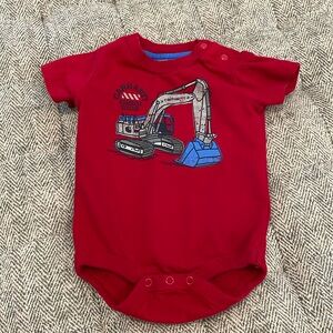Carhartt onesie size 3 mths